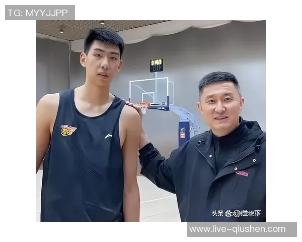 广东宏远与山东争夺总决赛冠军的激烈对决与精彩瞬间回顾